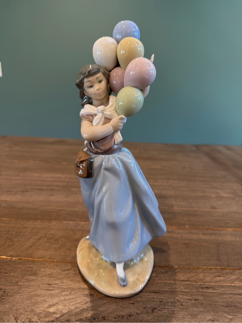 Lladro - #5141 “Balloon Seller” Figurine